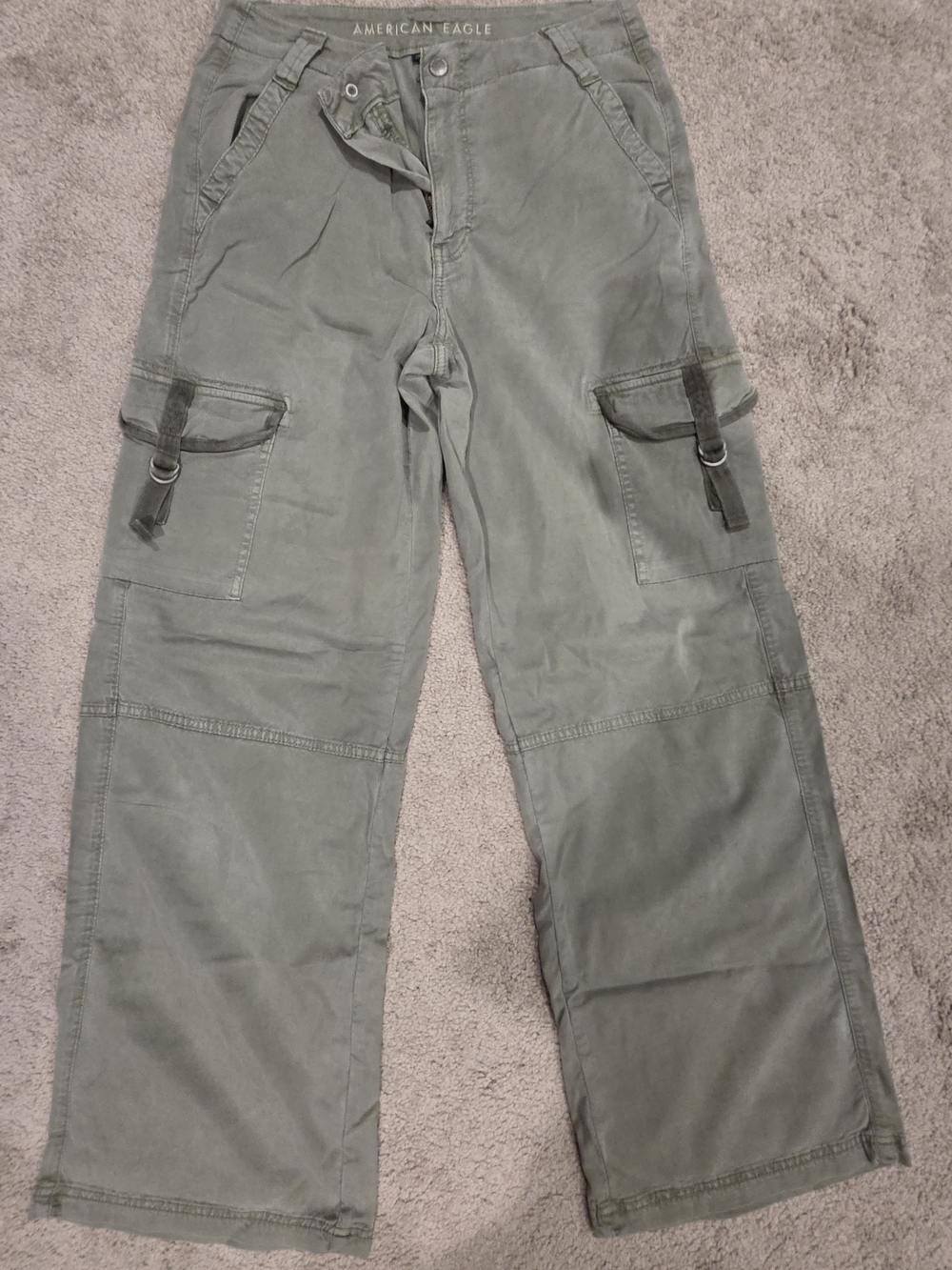 American Eagle Outfitters Olive Green Cargo Pants